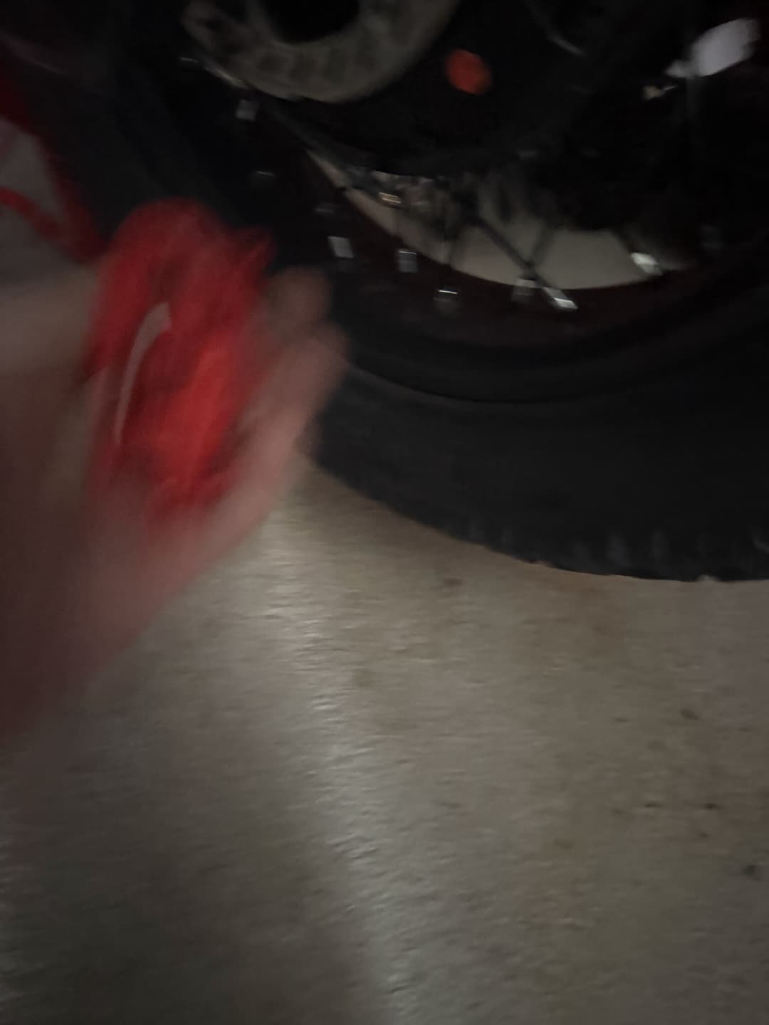brake/pads-seated-blurred.jpg
